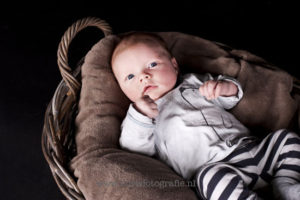 newborn, new born fotografie, fotograaf, newbornfotograaf, kinderfotografie, kinderfotograaf, alphen aan den rijn